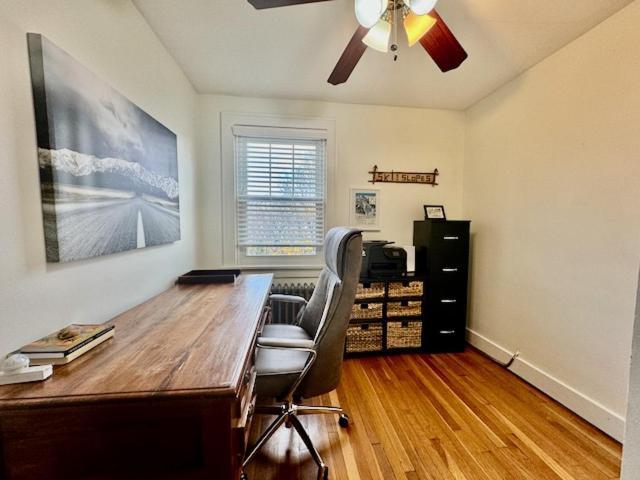 Spacious 3br With Movie Theater Holiday home Pittsburgh